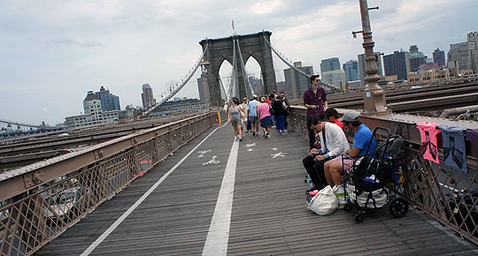 You can even take a rest if you're tired of walking on the Brooklyn Bridge