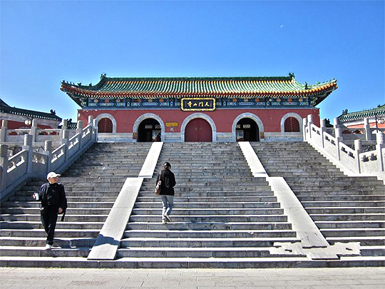 The Tianmenshan temple from the Tang Dynasty