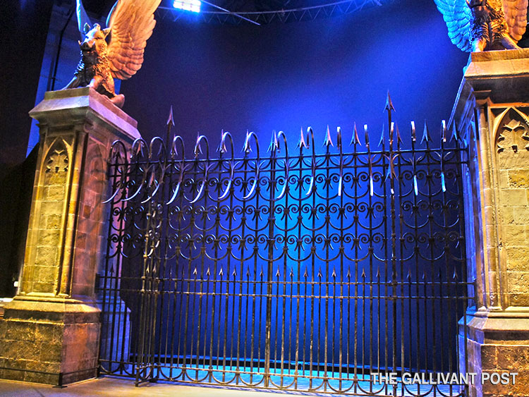 The giant gates that guard Hogwarts.