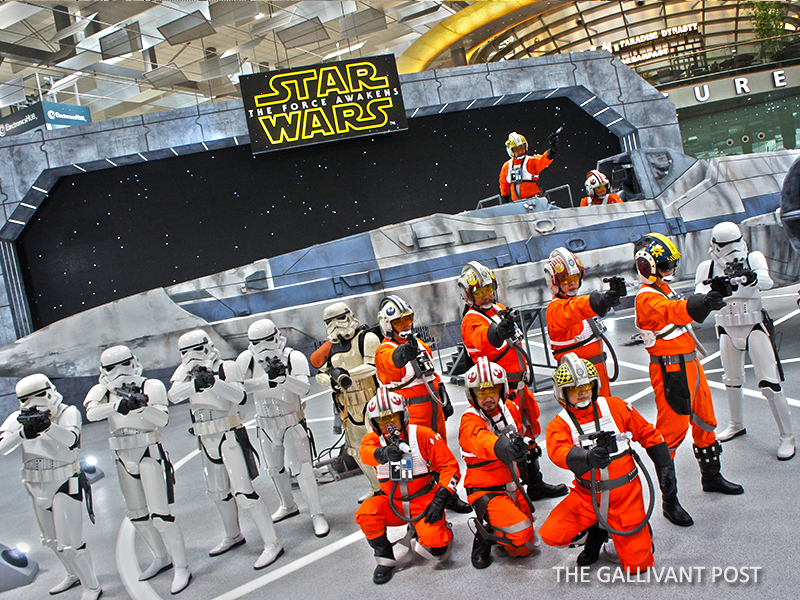 You can spot these Imperial Stormtroopers and X-Wing pilots when you visit Changi Airport on weekends until 2 Jan 2016