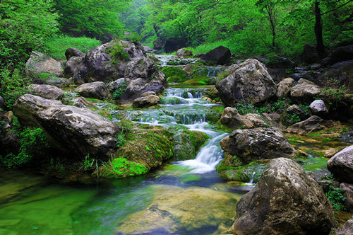 The Qinglong Valley in the Yuntai Shan Geopark