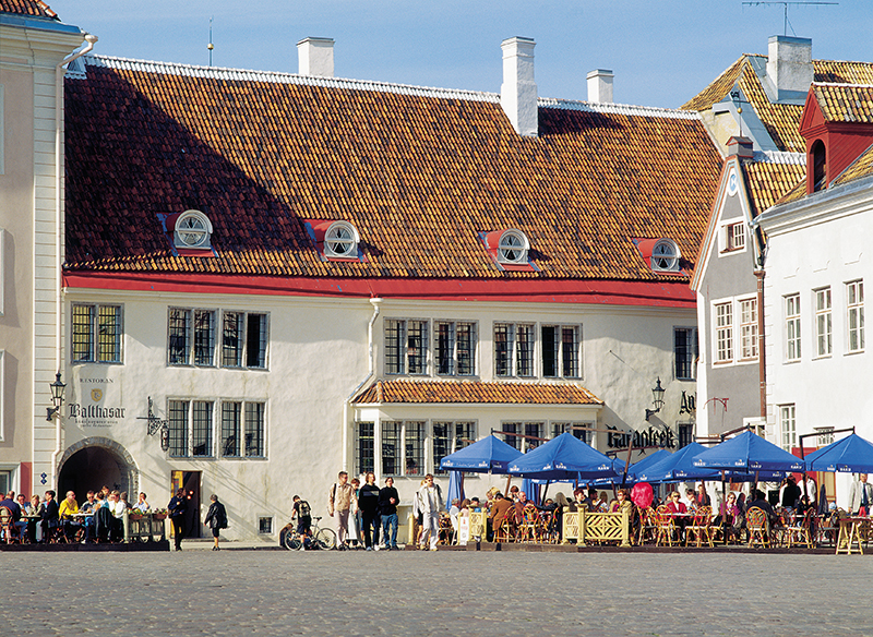 Tallinn Old Town Hall Square