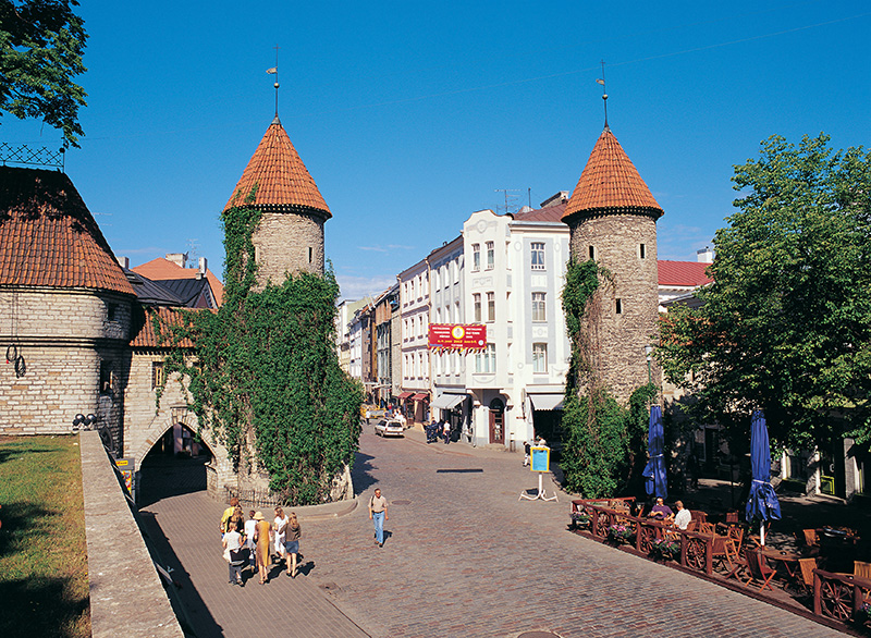 Tallinn Old Town Viru Gates