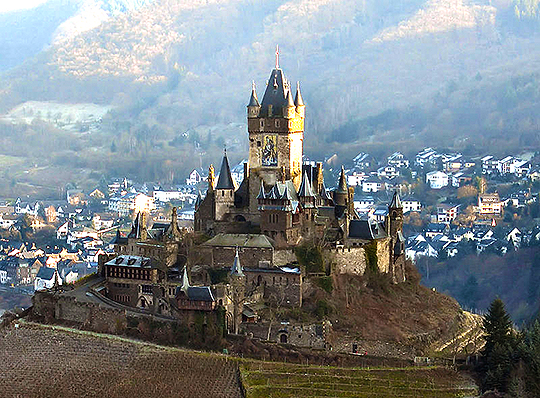 Cochem: Visiting the Medieval town | The Gallivant Post