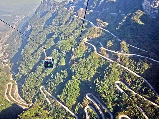 Snapshot: Escape to the Tianmen Mountain – The Gallivant Post